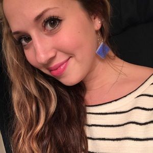 Meet your Posher, Cari